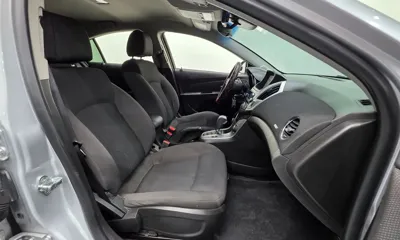 ChevroletGMDaewoo Cruze 2016, 76415 км, за 2034.92 USD - фото 10