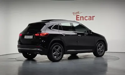 Mercedes-Benz GLA-Class 2020, 62896 км, за 19042.29 USD
