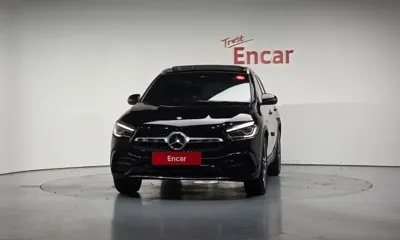 Mercedes-Benz GLA-Class 2020, 62896 км, за 19042.29 USD