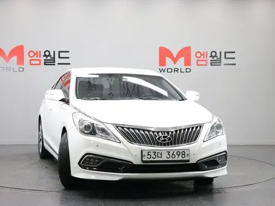 Hyundai Grandeur 2015, 117700 км, за 5097.34 USD