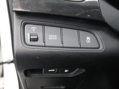 Hyundai Grandeur 2015, 117700 км, за 5097.34 USD - фото 14
