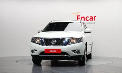 Nissan Pathfinder 2016, 16926 км, за 12355.47 USD