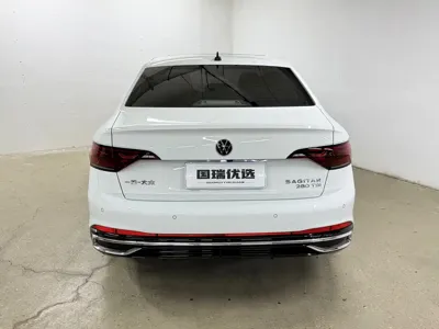 Volkswagen Sagitar 2023, 44000 км, за 17054.86 USD