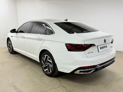 Volkswagen Sagitar 2023, 44000 км, за 17054.86 USD - фото 6
