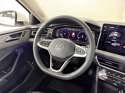 Volkswagen Sagitar 2023, 44000 км, за 17054.86 USD - фото 12
