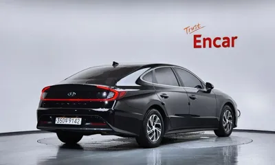 Hyundai Sonata 2023, 76632 км, за 12552.89 USD