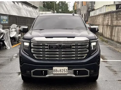 GMC Sierra 2023, 7460 км, за 45818.56 USD