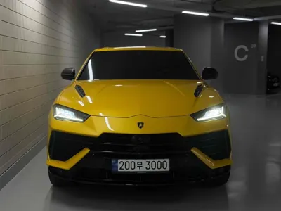 Lamborghini Urus · 2023 год