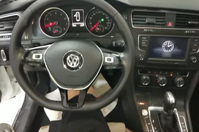 Volkswagen Golf 2017, 63500 км, за 9227 USD - фото 12