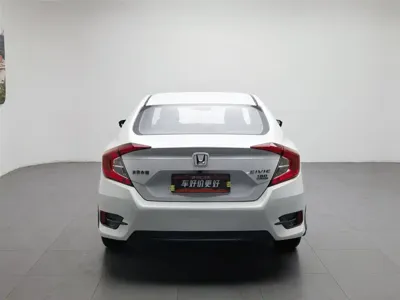 Honda Civic 2018, 73600 км, за 5267.7 USD