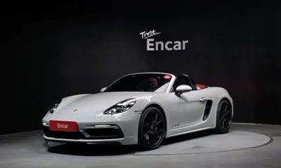 Porsche 718 · 2024 год