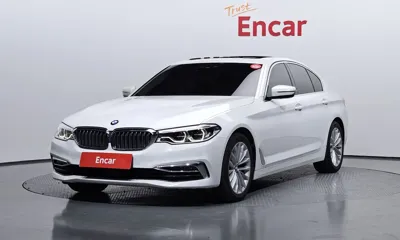 BMW 5-Series · 2020 год