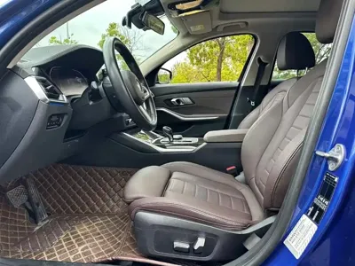 BMW 3 Series 2020, 50000 км, за 20305.67 USD