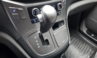 Hyundai Starex 2020, 94548 км, за 10336.08 USD - фото 9