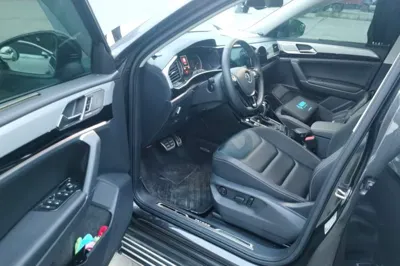 Volkswagen Tayron 2019, 78200 км, за 11092 USD - фото 16