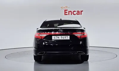 Hyundai Grandeur 2014, 294198 км, за 2410.42 USD