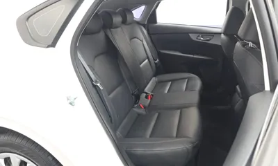 Kia K3 2022, 38279 км, за 10336.08 USD - фото 12