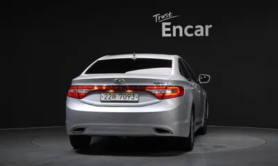 Hyundai Grandeur 2015, 169380 км, за 3831.65 USD