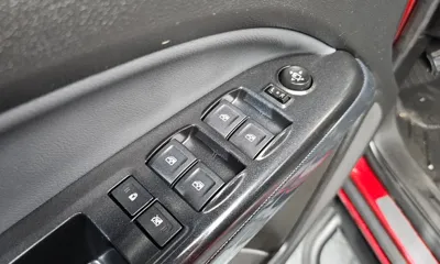 ChevroletGMDaewoo Colorado 2021, 95043 км, за 13062.89 USD - фото 14