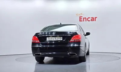 Hyundai Equus 2012, 238032 км, за 2973.24 USD