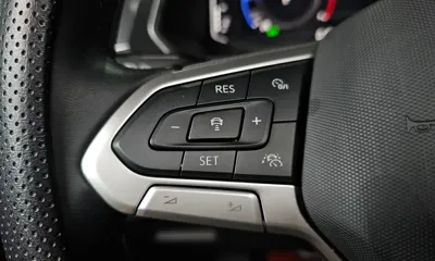 Volkswagen Tiguan 2023, 42916 км, за 41975.17 USD - фото 31