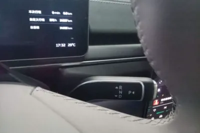 Nio EC6 2025, 14600 км, за 40114 USD - фото 21