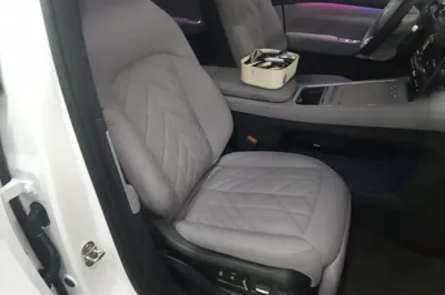 Nio EC6 2025, 14600 км, за 40114 USD - фото 24