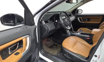 Land Rover Discovery Sport 2018, 132155 км, за 7548.9 USD - фото 10