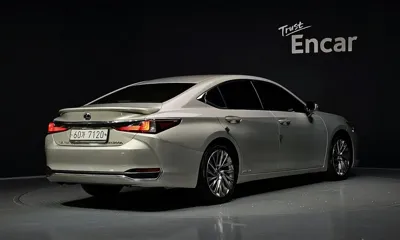 Lexus ES 2019, 94864 км, за 21793.36 USD