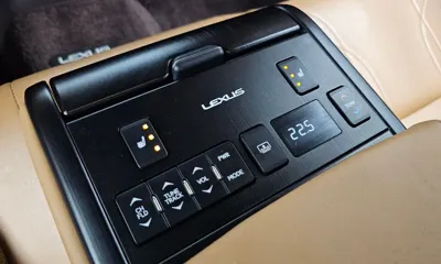 Lexus ES 2019, 94864 км, за 21793.36 USD - фото 19