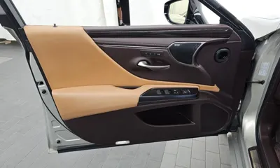 Lexus ES 2019, 94864 км, за 21793.36 USD - фото 24