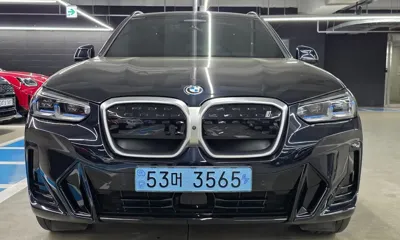 BMW iX3 2023, 26638 км, за 31876.17 USD