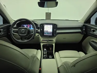 Volvo XC40 2026, 229 км, за 28000.25 USD - фото 7