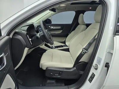 Volvo XC40 2026, 229 км, за 28000.25 USD - фото 10