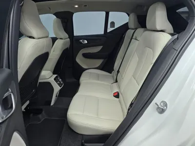 Volvo XC40 2026, 229 км, за 28000.25 USD - фото 11