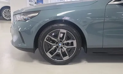 BMW 5-Series 2025, 8457 км, за 32232.85 USD