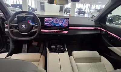 BMW 5-Series 2025, 8457 км, за 32232.85 USD - фото 7