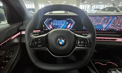 BMW 5-Series 2025, 8457 км, за 32232.85 USD - фото 18