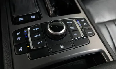 Hyundai Genesis 2015, 175133 км, за 4485.47 USD - фото 16