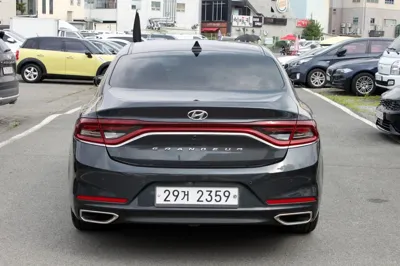Hyundai Grandeur 2019, 65523 км, за 11684.39 USD