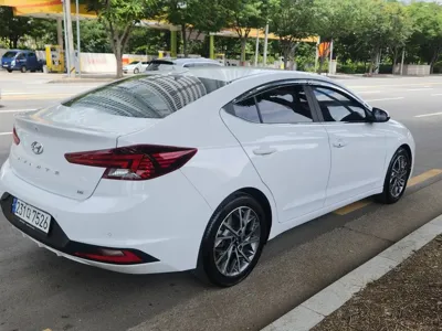 Hyundai Avante 2020, 47906 км, за 10093.11 USD