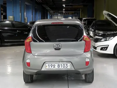 Kia Morning 2013, 73000 км, за 2560.06 USD