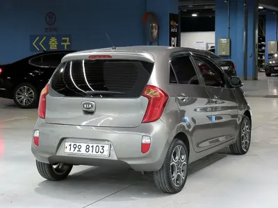 Kia Morning 2013, 73000 км, за 2560.06 USD