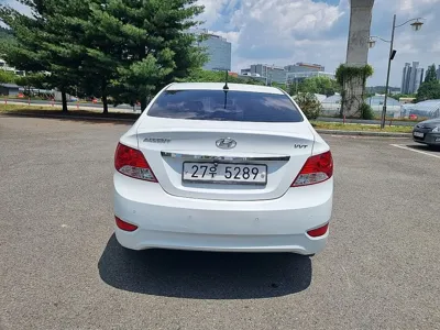 Hyundai Accent 2014, 52000 км, за 3759.5 USD - фото 6