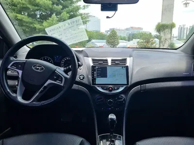 Hyundai Accent 2014, 52000 км, за 3759.5 USD - фото 10