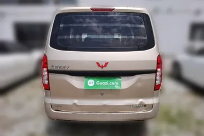 Wuling Hongguang V 2019, 30900 км, за 6056 USD