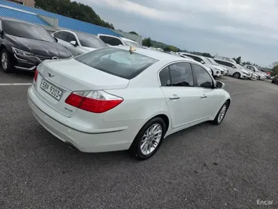 Hyundai Genesis 2010, 130000 км, за 3120.33 USD - фото 6