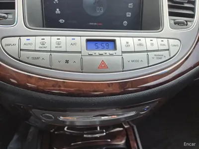 Hyundai Genesis 2010, 130000 км, за 3120.33 USD - фото 16