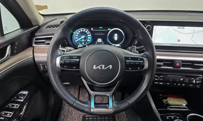Kia K5 2022, 114362 км, за 11898.47 USD - фото 13