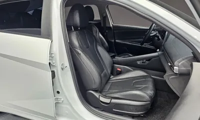 Hyundai Avante 2023, 55693 км, за 11009.78 USD - фото 26